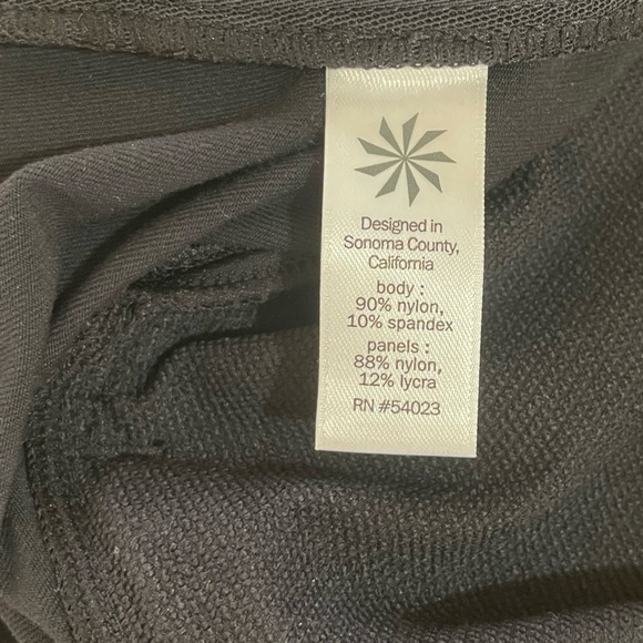 Athleta Highline Hybrid Summiter lightweight black pull on athletic pants 6T - Picture 4 of 5